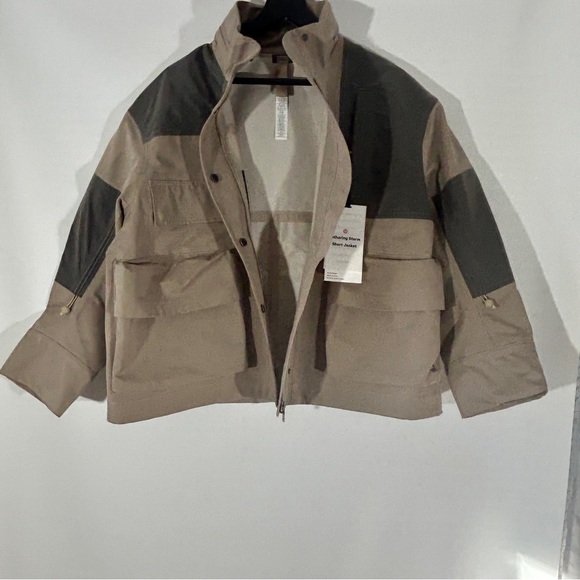 Lululemon Gathering Storm Short Jacket 6 - Picture 7 of 16